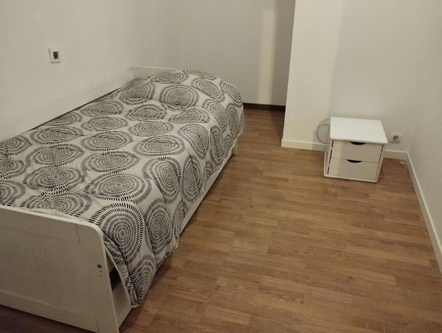 Agreable Maison Avec Parking Gratuit Leilighet Amiens Eksteriør bilde